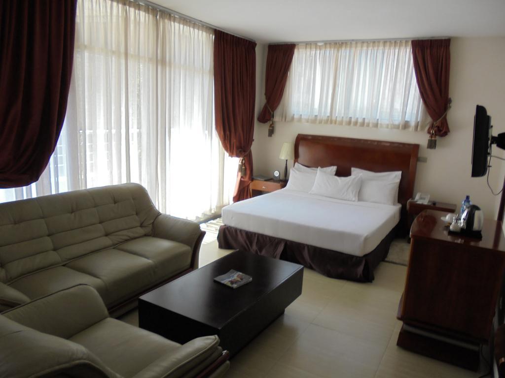 Aphrodite International Hotel Аддис-Абеба Экстерьер фото