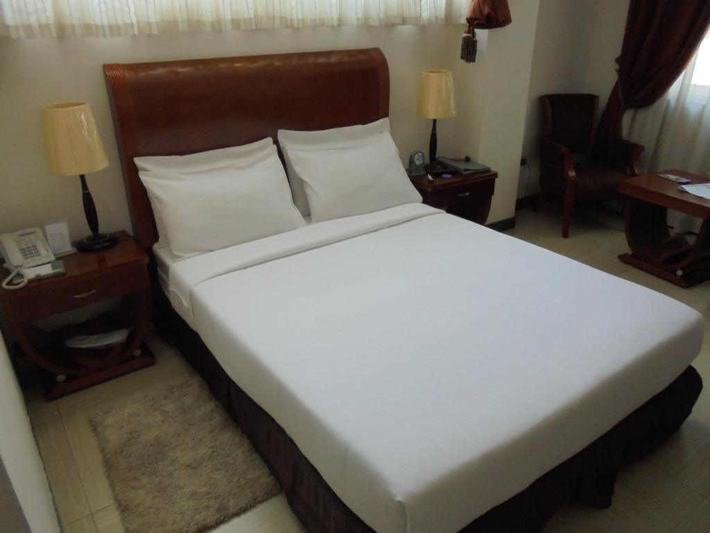 Aphrodite International Hotel Аддис-Абеба Экстерьер фото